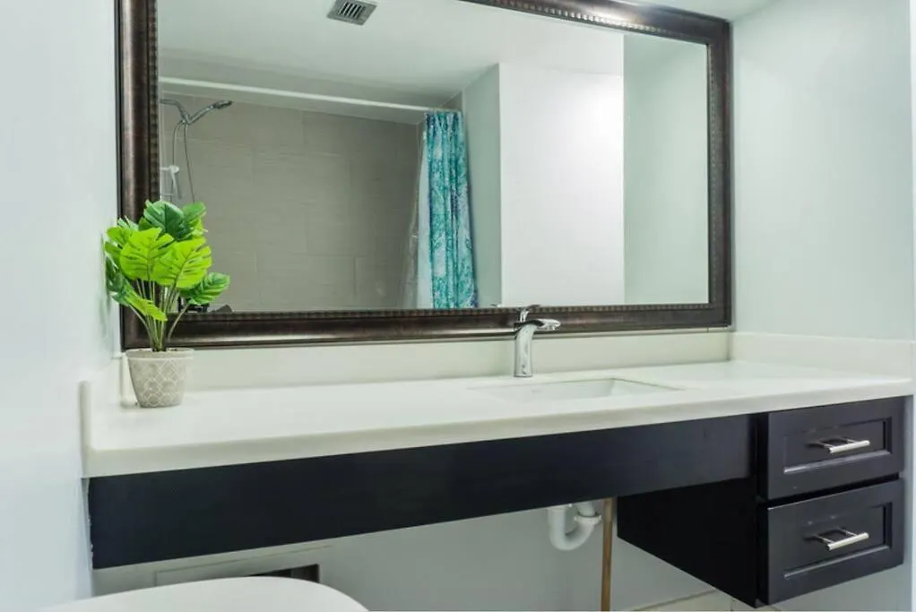 Ocean Views At The Tower Apartment Kingston